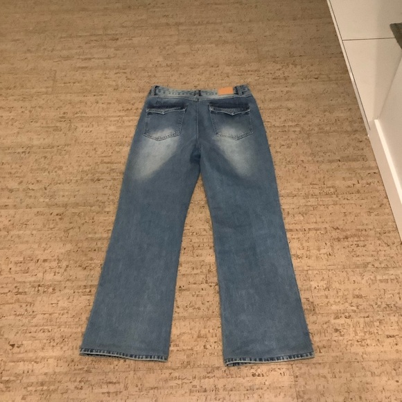 BNWT. Great pair of jeans but to big for me.  It is a size 28 but fit like 29 30 - Picture 1 of 6